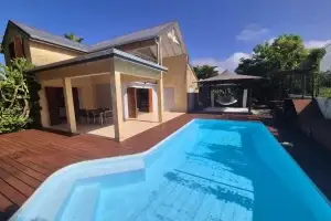 villa mango extérieur avec piscine